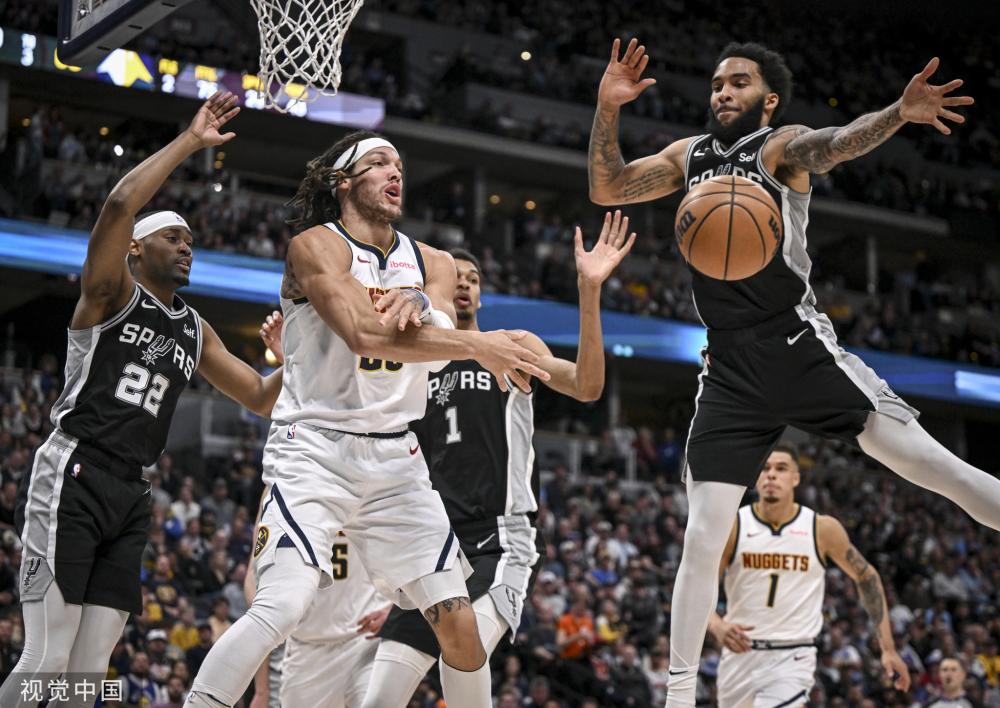 为年轻球员 为年轻球员