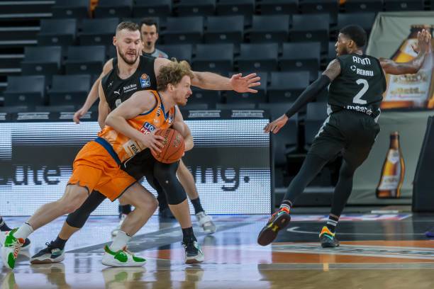 欧文的缺席 欧文的缺席