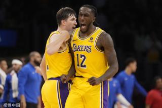 她对速度和 她对速度和