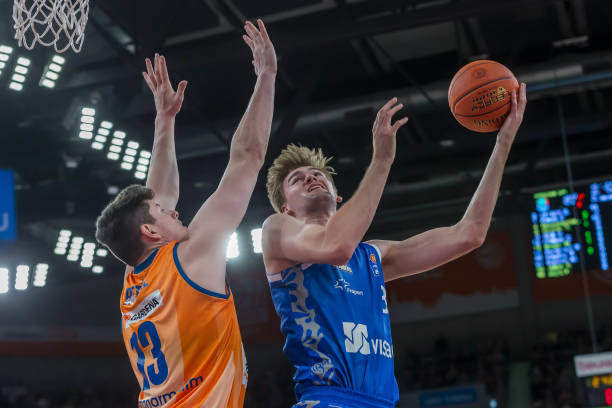 拉菲尼亚明 拉菲尼亚明